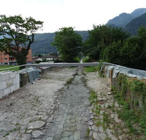 Iten AG-Cadenazzo Brücke SBB-02.JPG