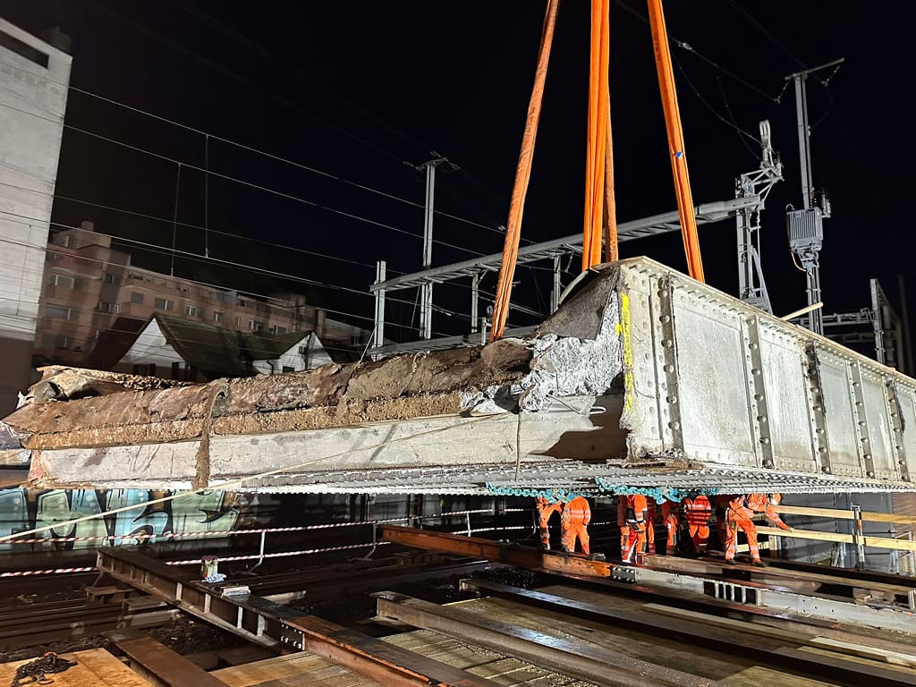 SBB Gütschbrücke Einschube Brückenteile