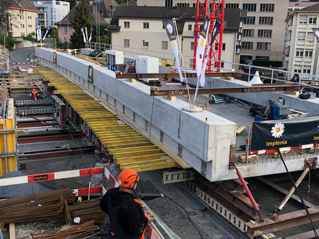 Einschub 1000 Tonnen Bahnbrücke